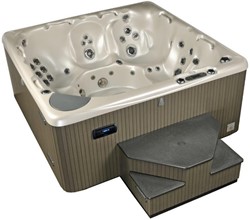Beachcomber 750 Hot Tub, 226x226x97 cm alabaster kuip, ebony ombouw, steel cover met Hybrid Plus pakket